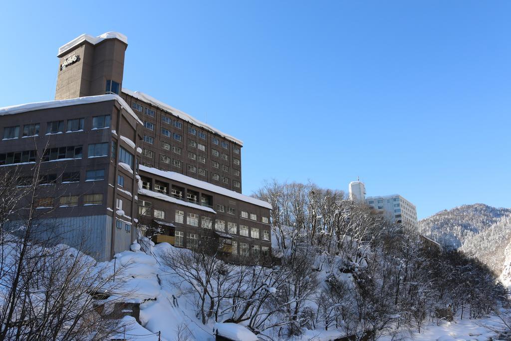 Hotel Sankeien Sapporo Exterior foto